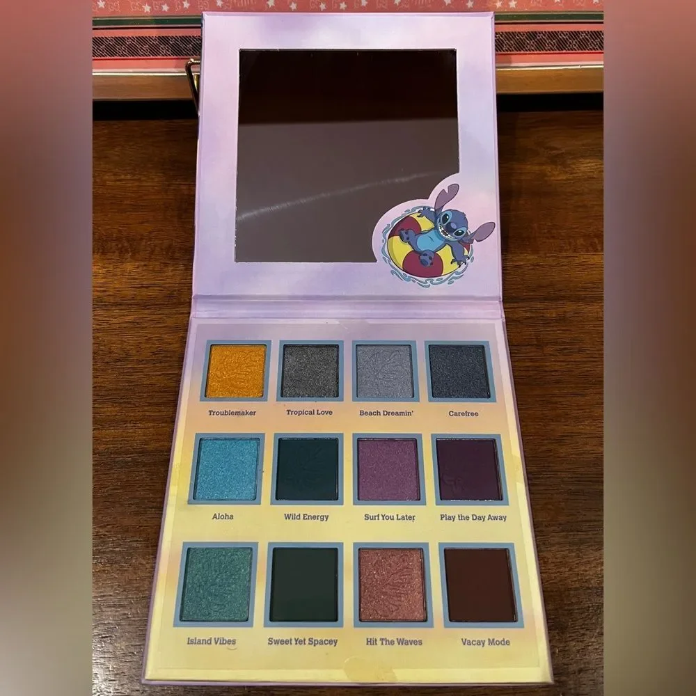 Bundle of 2 Disney Stitch eyeshadow Palette